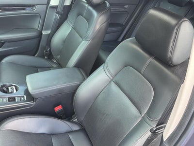 2023 Honda Civic Hatchback EX-L w/o BSI