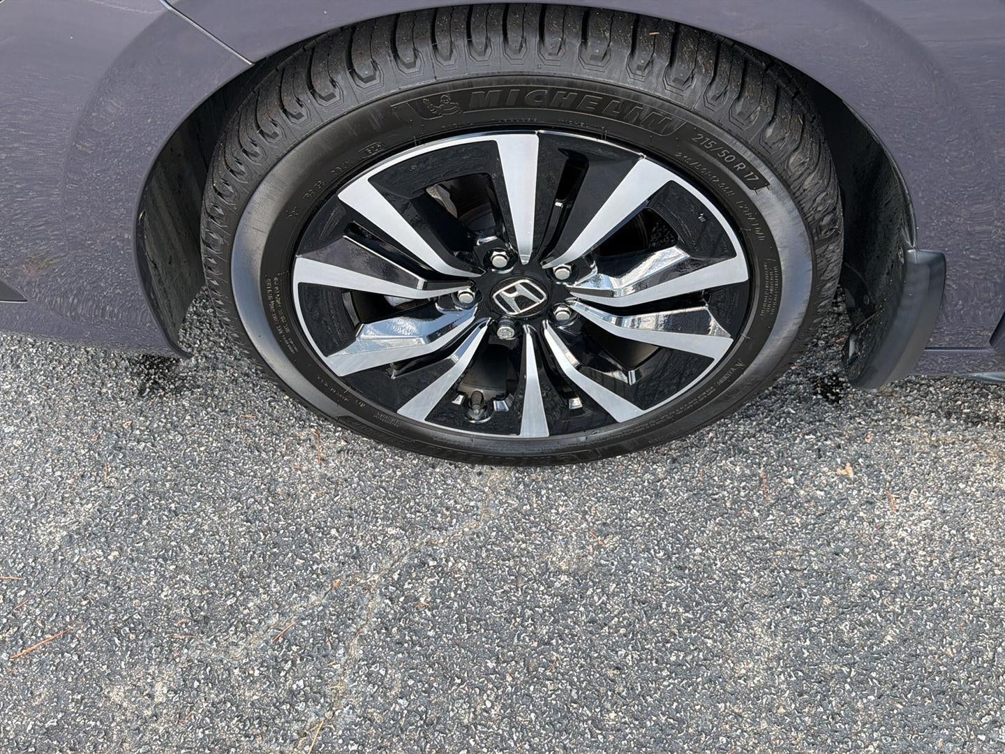 2023 Honda Civic Hatchback EX-L w/o BSI