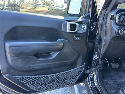 2020 Jeep Wrangler Black and Tan 4X4