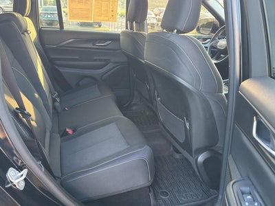 2024 Jeep Grand Cherokee Laredo 4x4