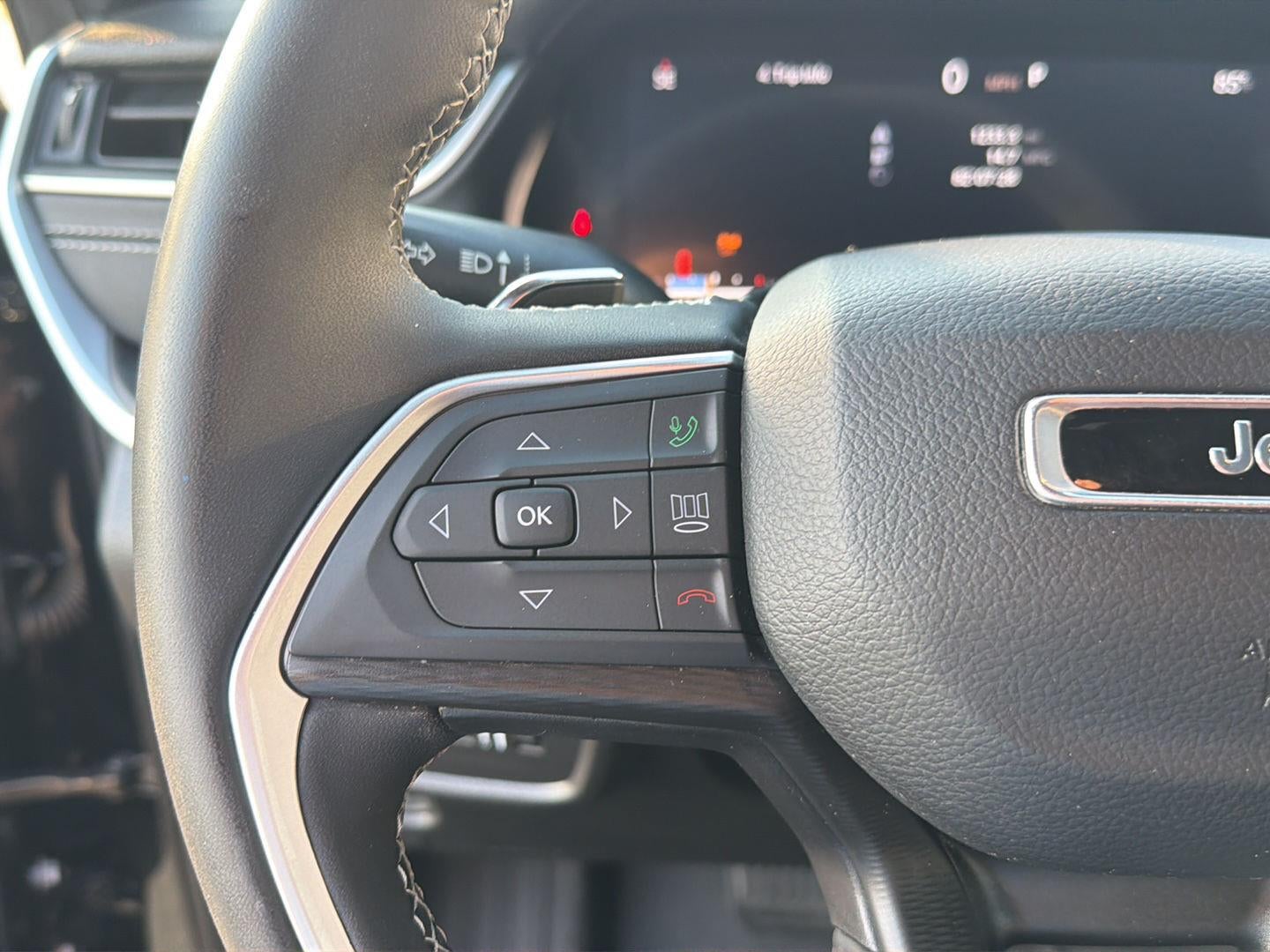 2024 Jeep Grand Cherokee Laredo 4x4