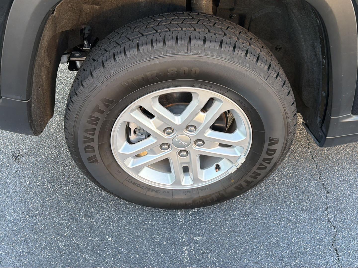 2024 Jeep Grand Cherokee Laredo 4x4