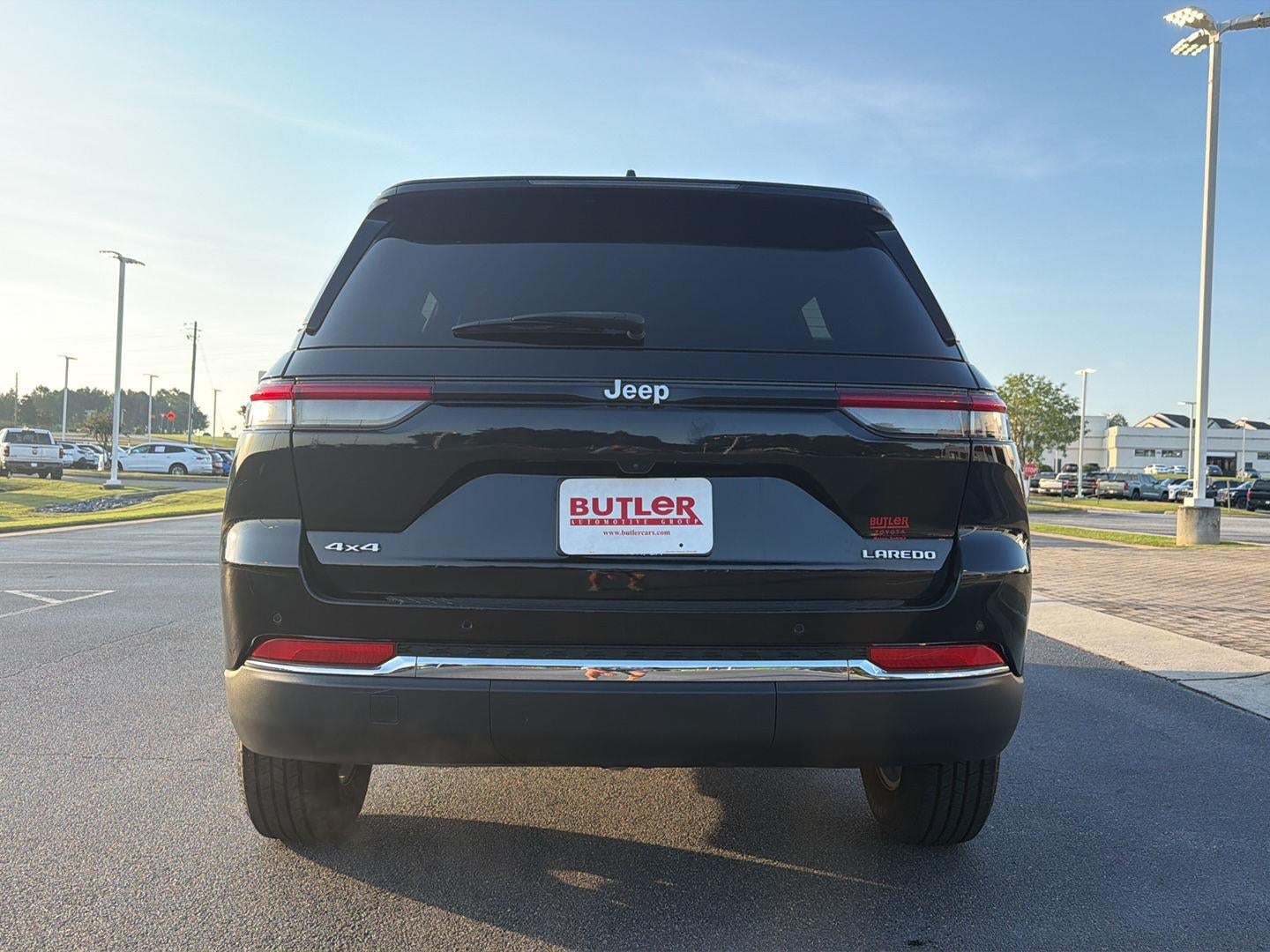 2024 Jeep Grand Cherokee Laredo 4x4