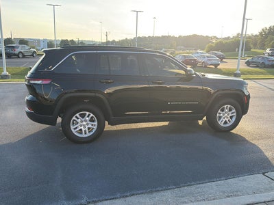 2024 Jeep Grand Cherokee Laredo 4x4