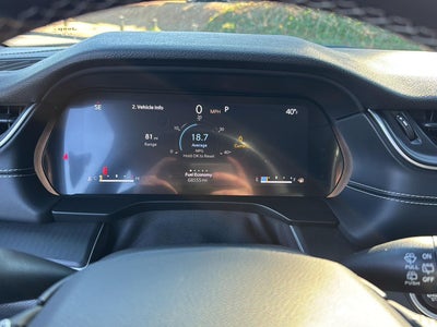 2023 Jeep Grand Cherokee L Laredo 4x2