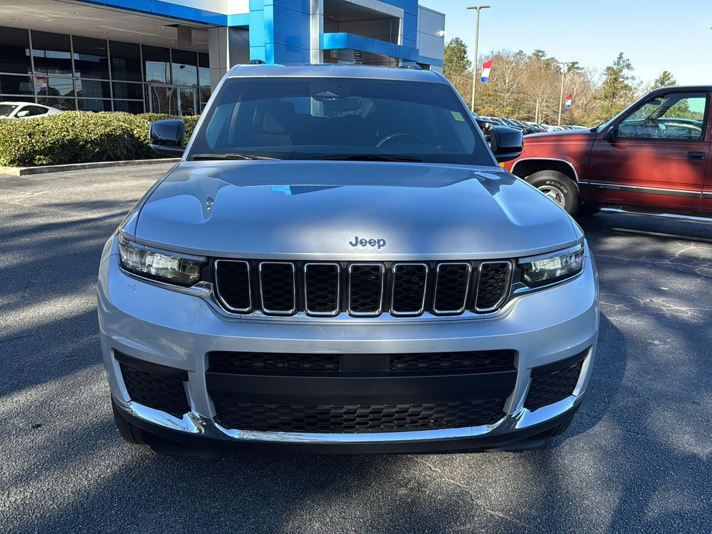 2023 Jeep Grand Cherokee L Laredo 4x2