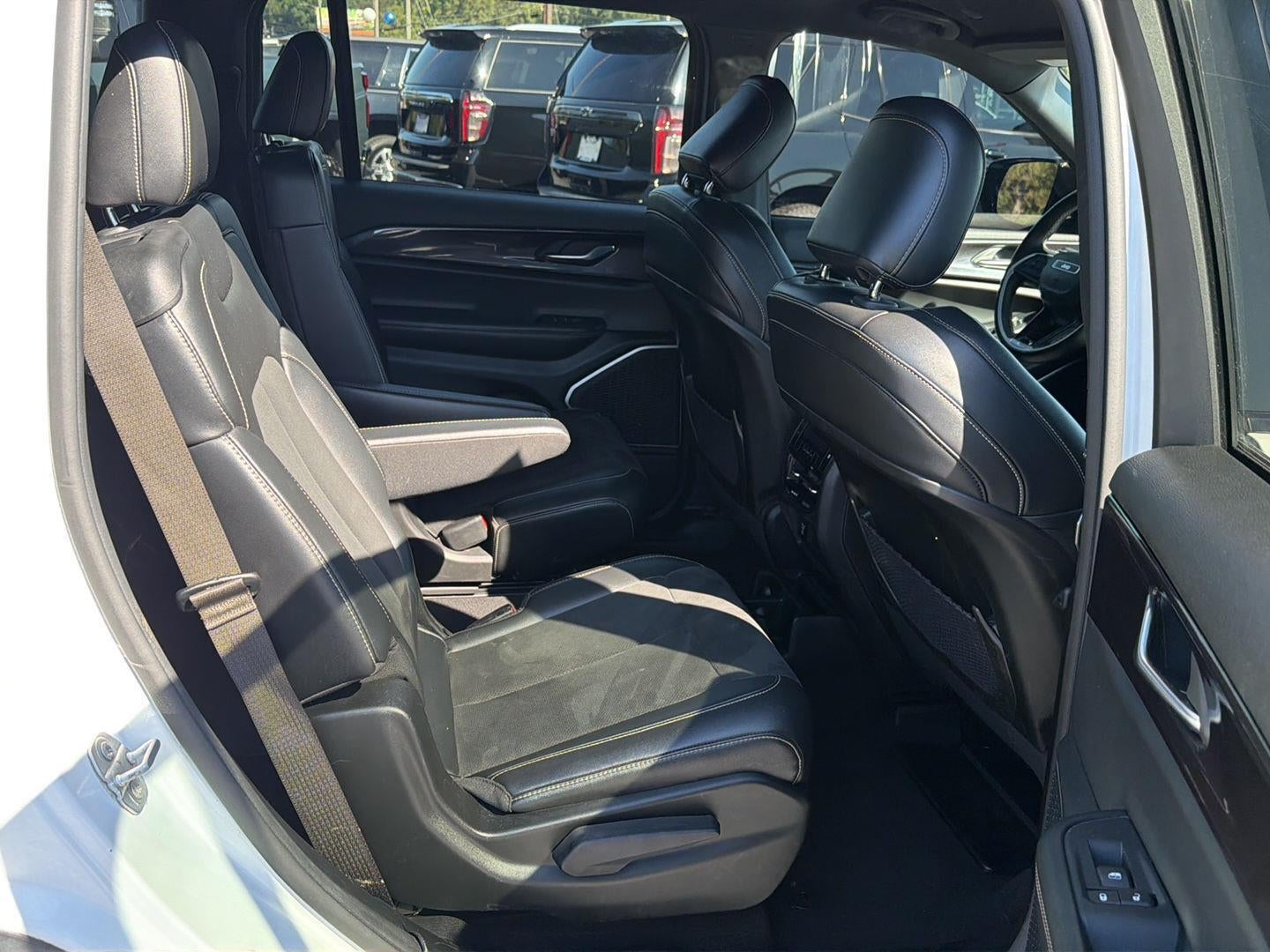 2021 Jeep Grand Cherokee L Altitude 4x2
