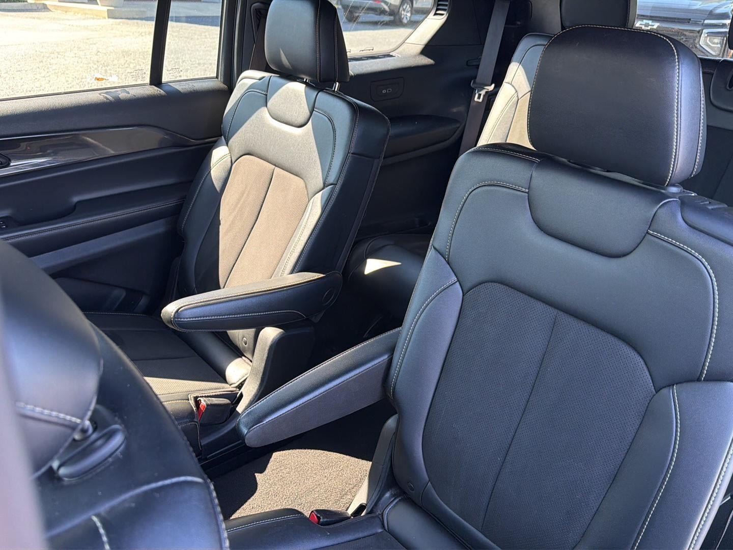 2021 Jeep Grand Cherokee L Altitude 4x2