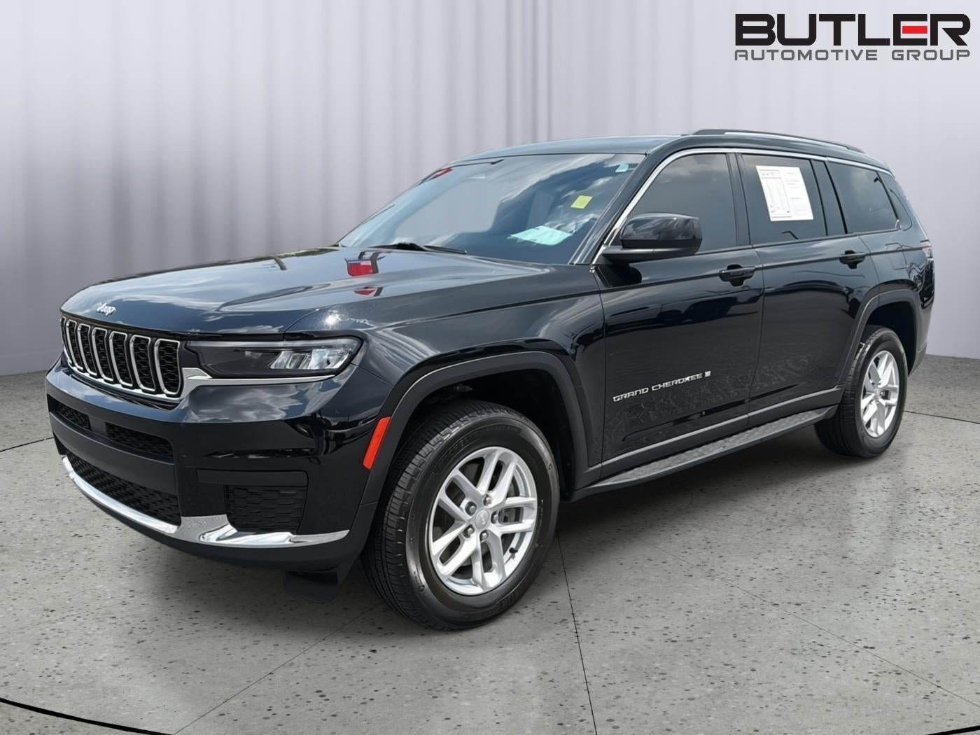 2023 Jeep Grand Cherokee L Laredo 4x2