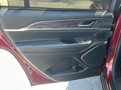 2022 Jeep Grand Cherokee L Limited 4x4