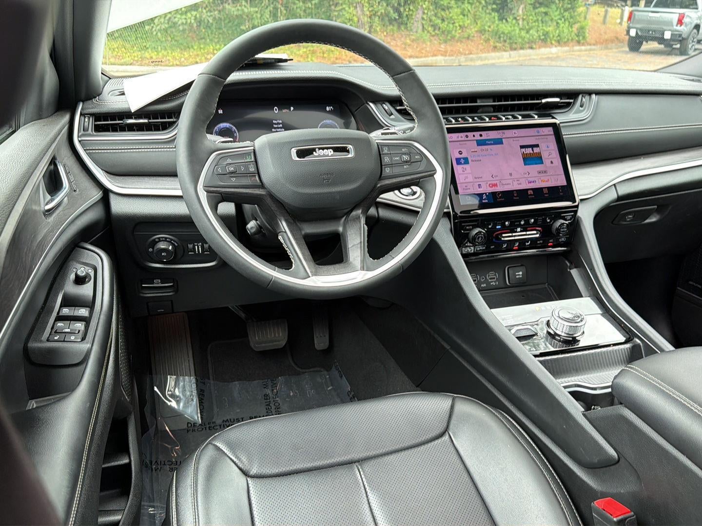 2025 Jeep Grand Cherokee L Limited 4x4