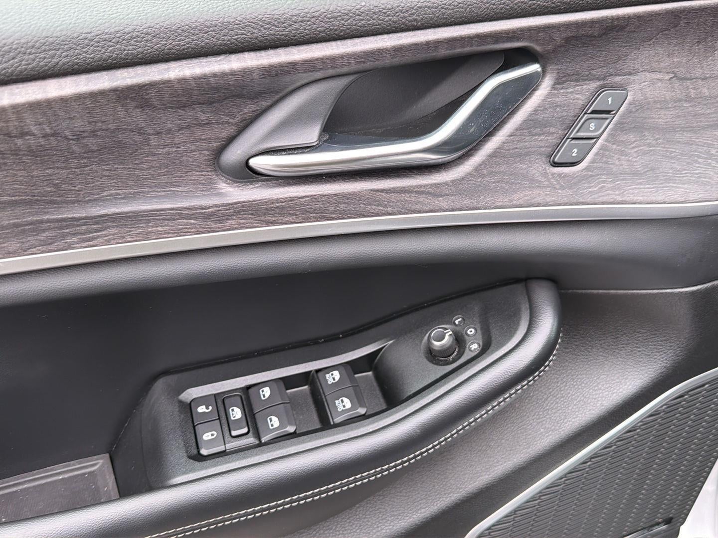 2025 Jeep Grand Cherokee L Limited 4x4