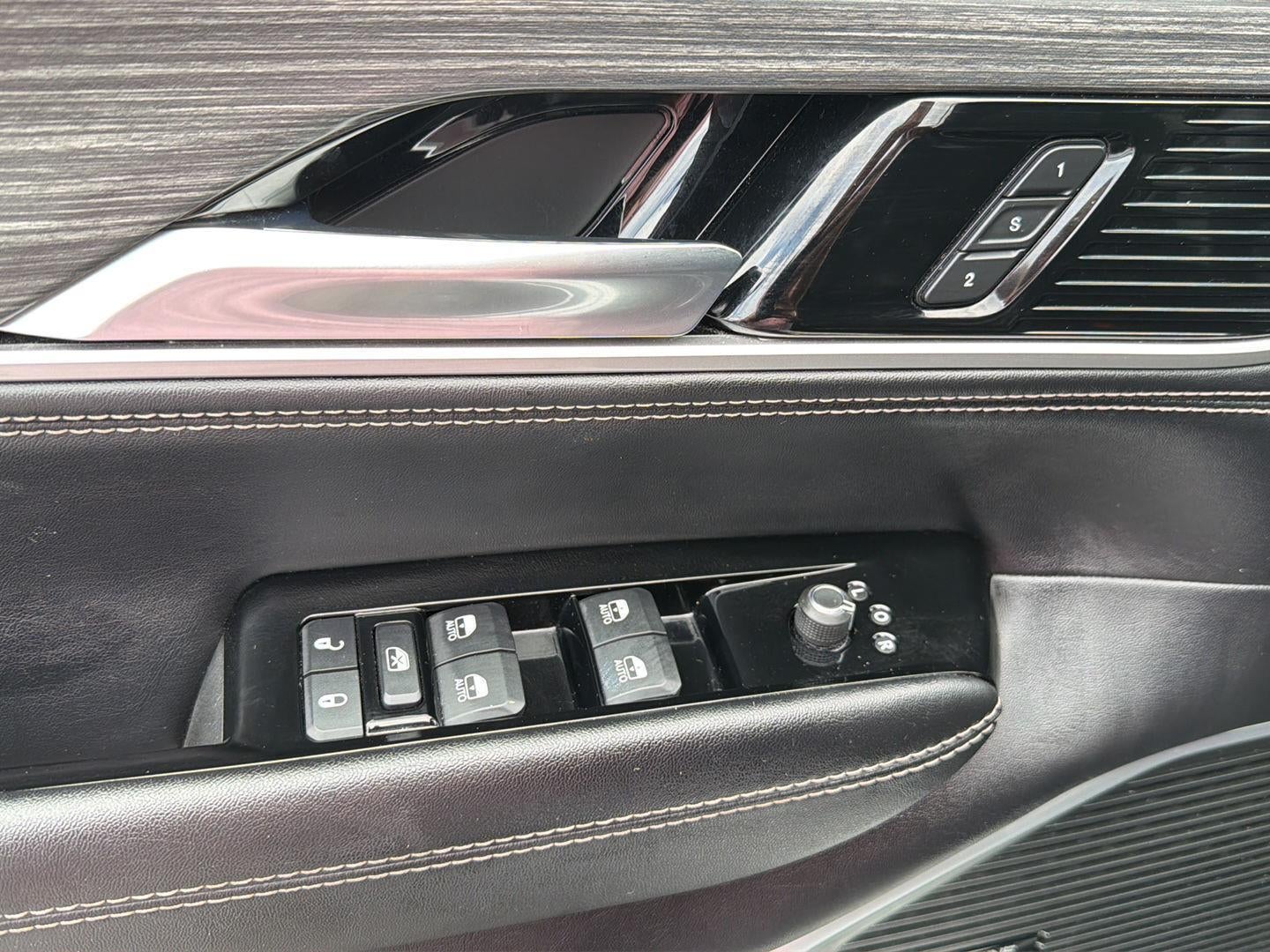 2024 Jeep Wagoneer L Series II