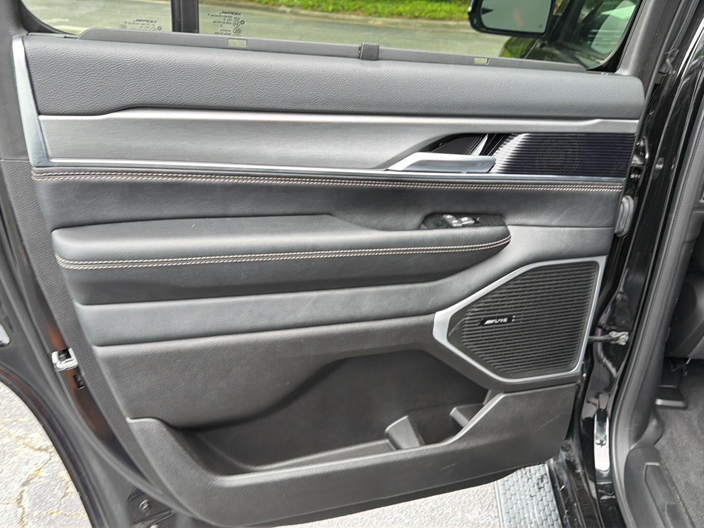 2024 Jeep Wagoneer Series II Carbide