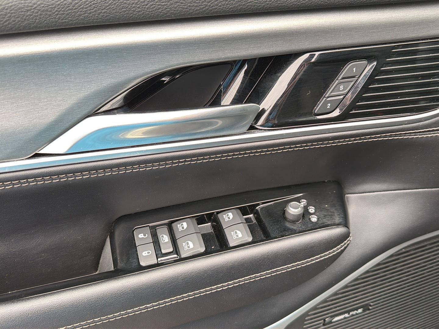 2023 Jeep Wagoneer Series II Carbide 4x4