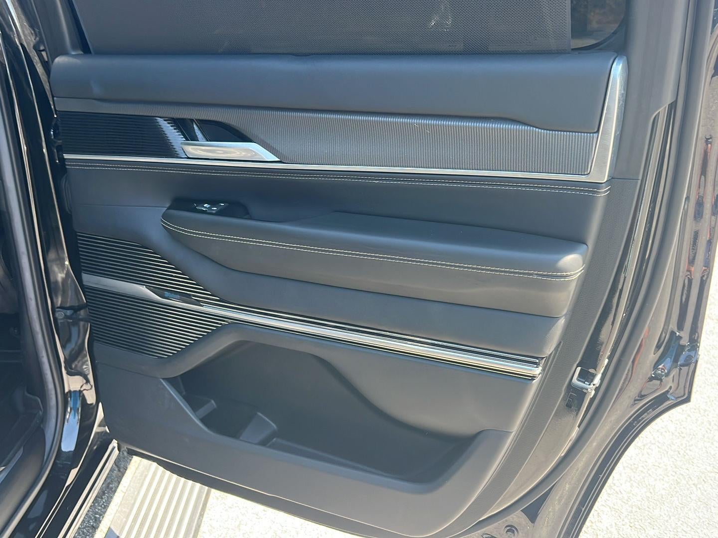 2022 Jeep Grand Wagoneer Series II Obsidian