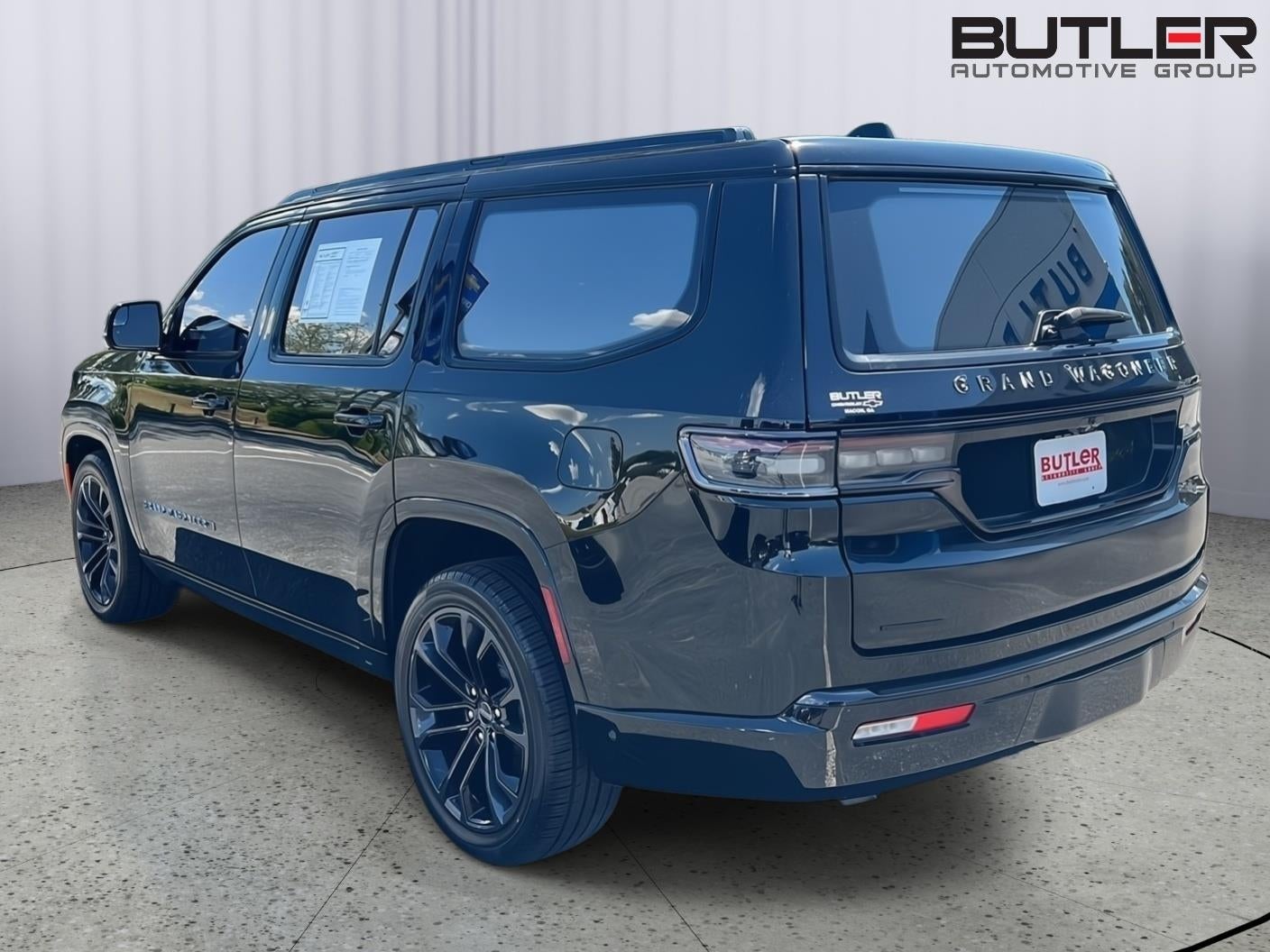 2022 Jeep Grand Wagoneer Series II Obsidian
