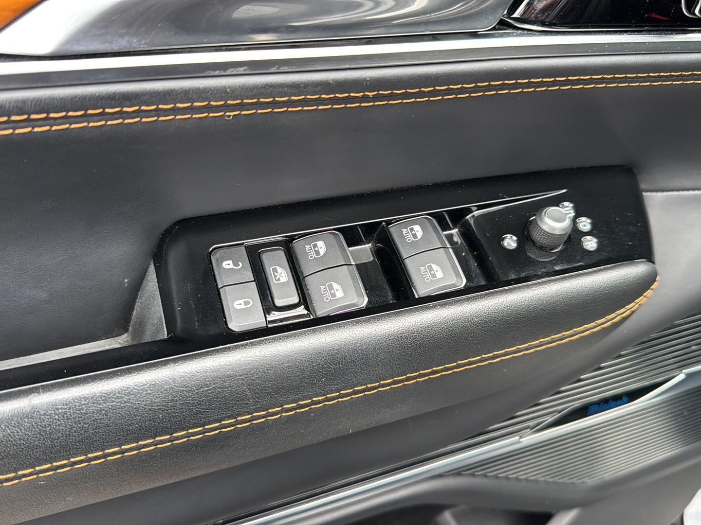 2022 Jeep Grand Wagoneer Series III