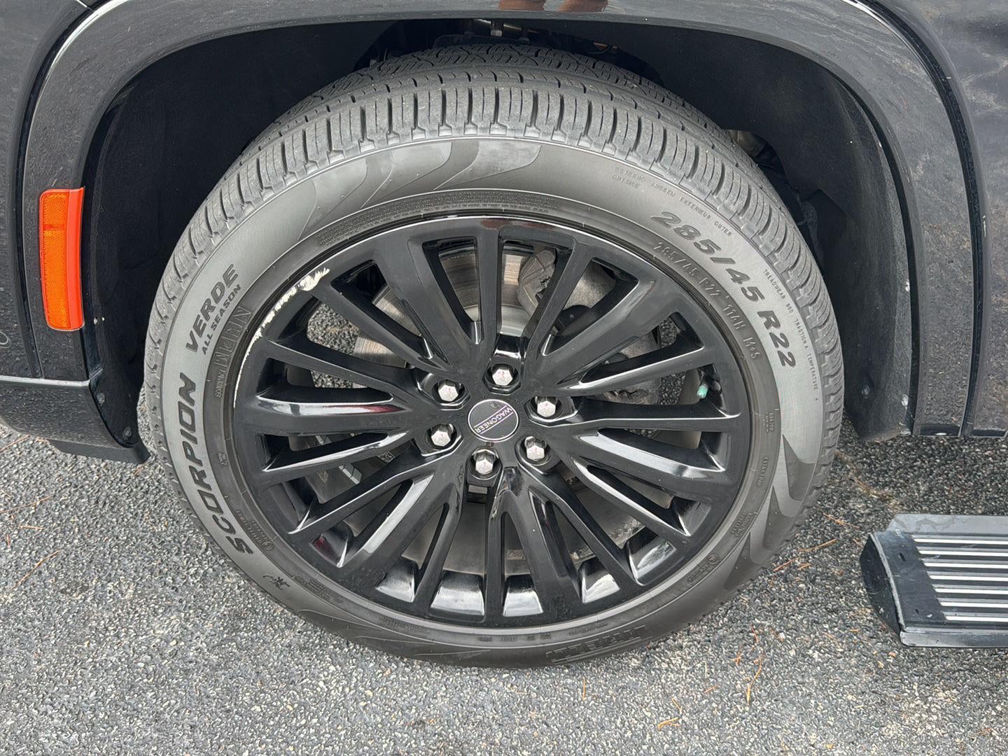 2022 Jeep Grand Wagoneer Series III