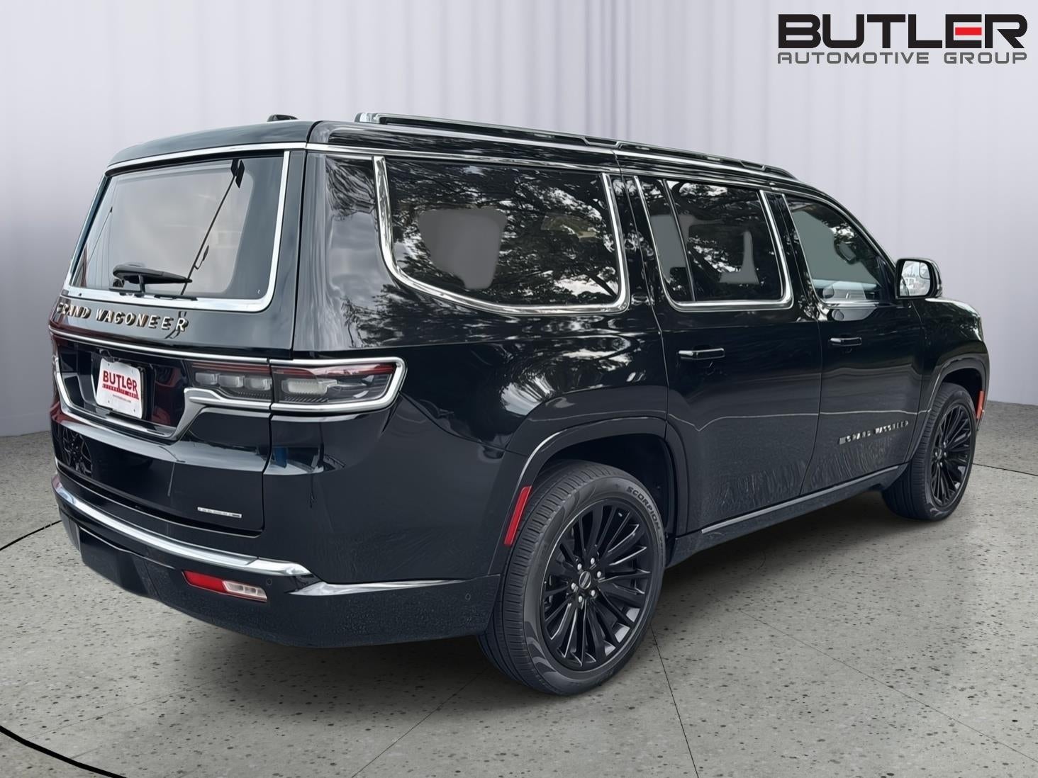 2022 Jeep Grand Wagoneer Series III