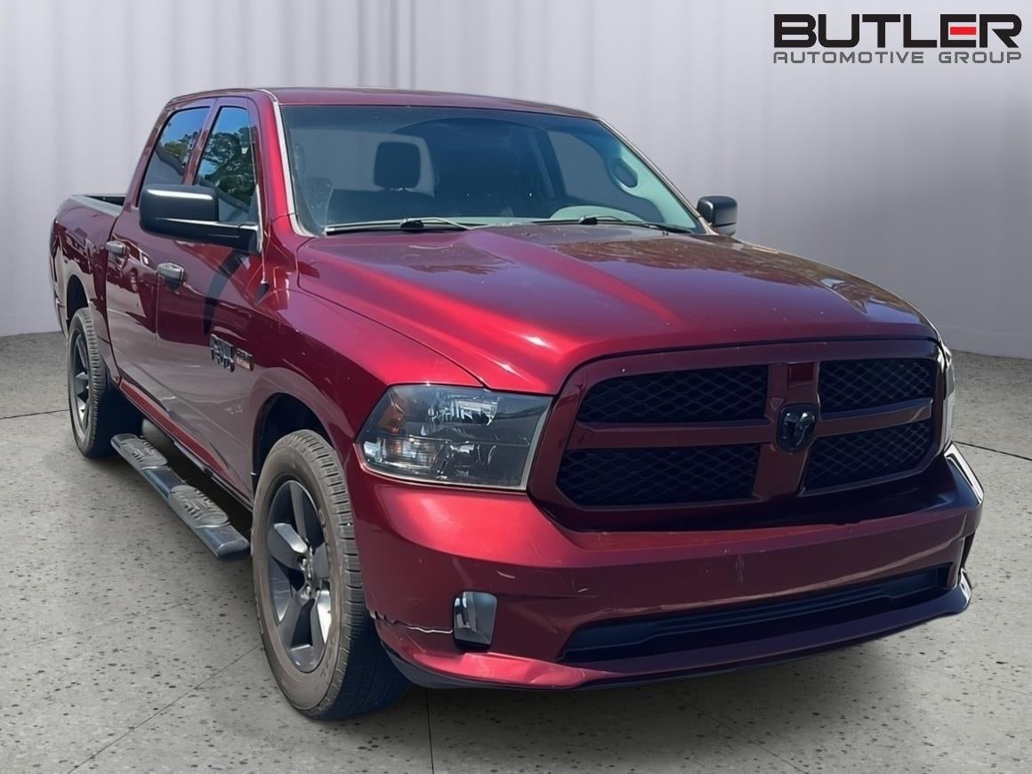 2017 RAM 1500 Express Crew Cab 4x2 5'7" Box