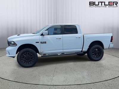 2017 RAM 1500 Night Crew Cab 4x4 5'7" Box