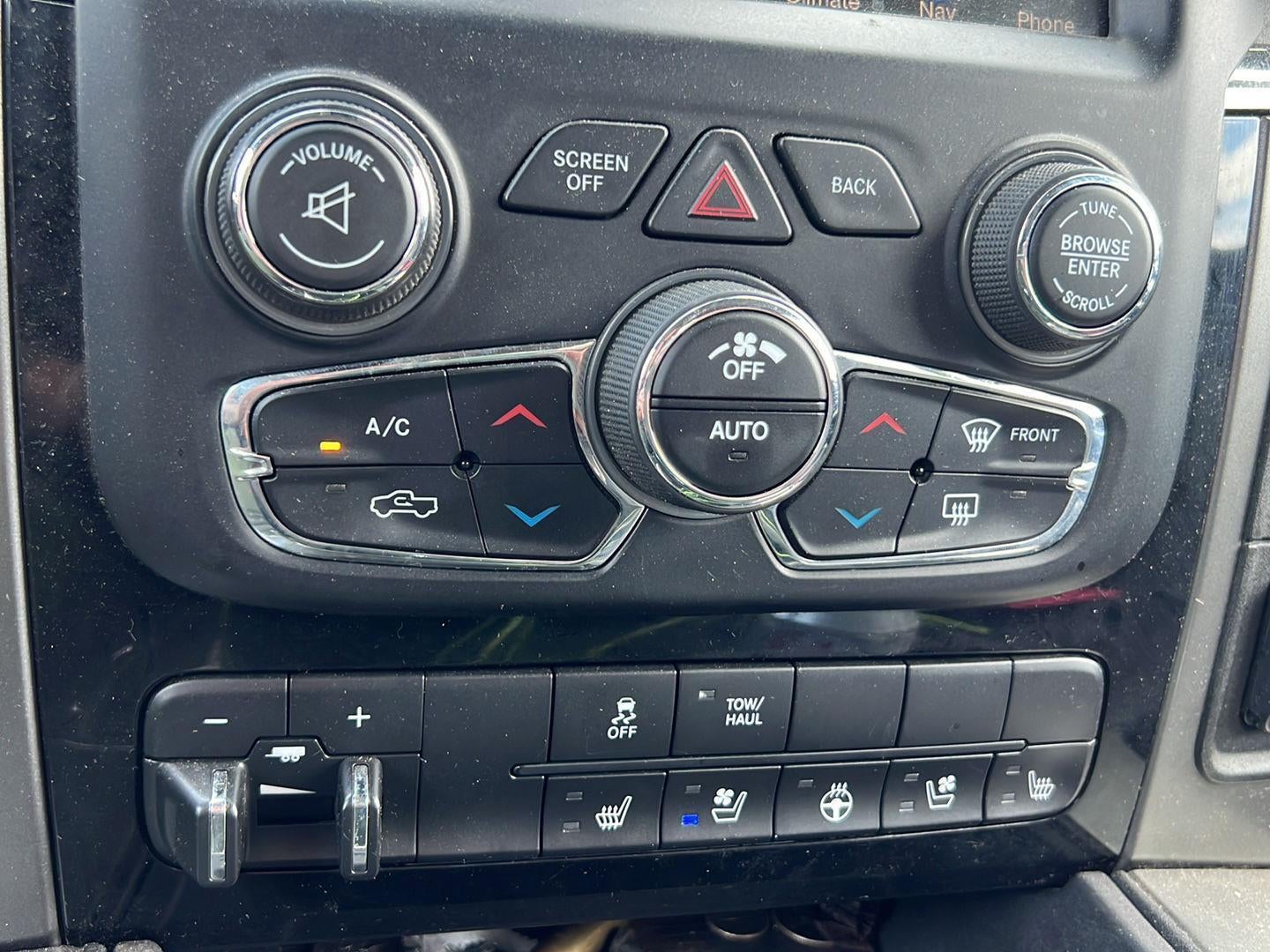 2017 RAM 1500 Night Crew Cab 4x4 5'7" Box