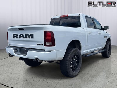 2017 RAM 1500 Night Crew Cab 4x4 5'7" Box