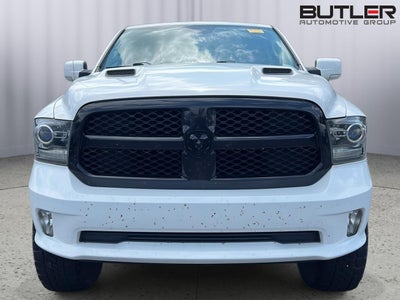 2017 RAM 1500 Night Crew Cab 4x4 5'7" Box