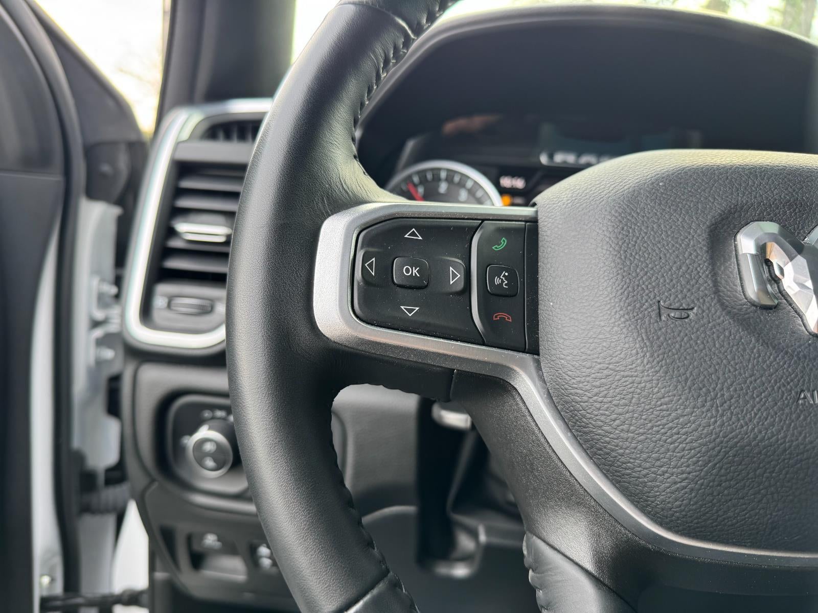 2024 RAM 1500 Big Horn Crew Cab 4x4 5'7" Box