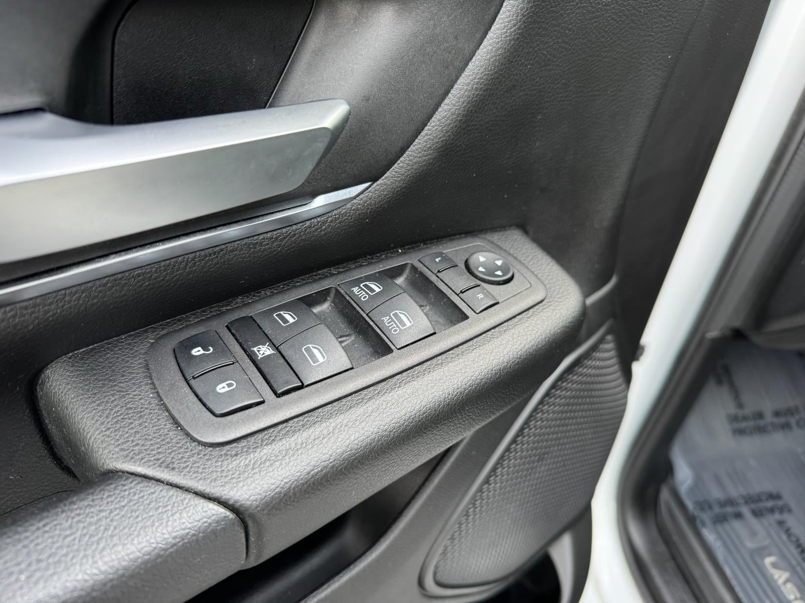 2024 RAM 1500 Big Horn Crew Cab 4x4 5'7" Box