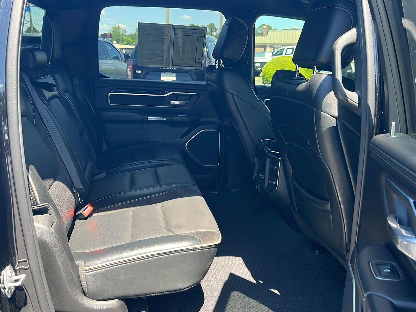 2019 RAM 1500 Laramie Crew Cab 4x4 5'7" Box