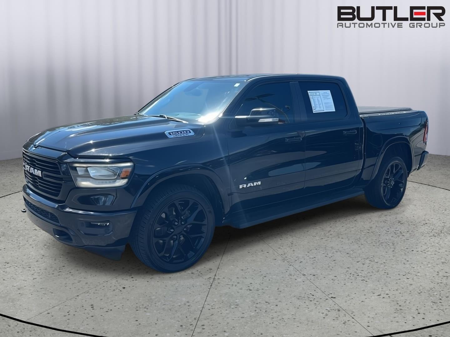2019 RAM 1500 Laramie Crew Cab 4x4 5'7" Box