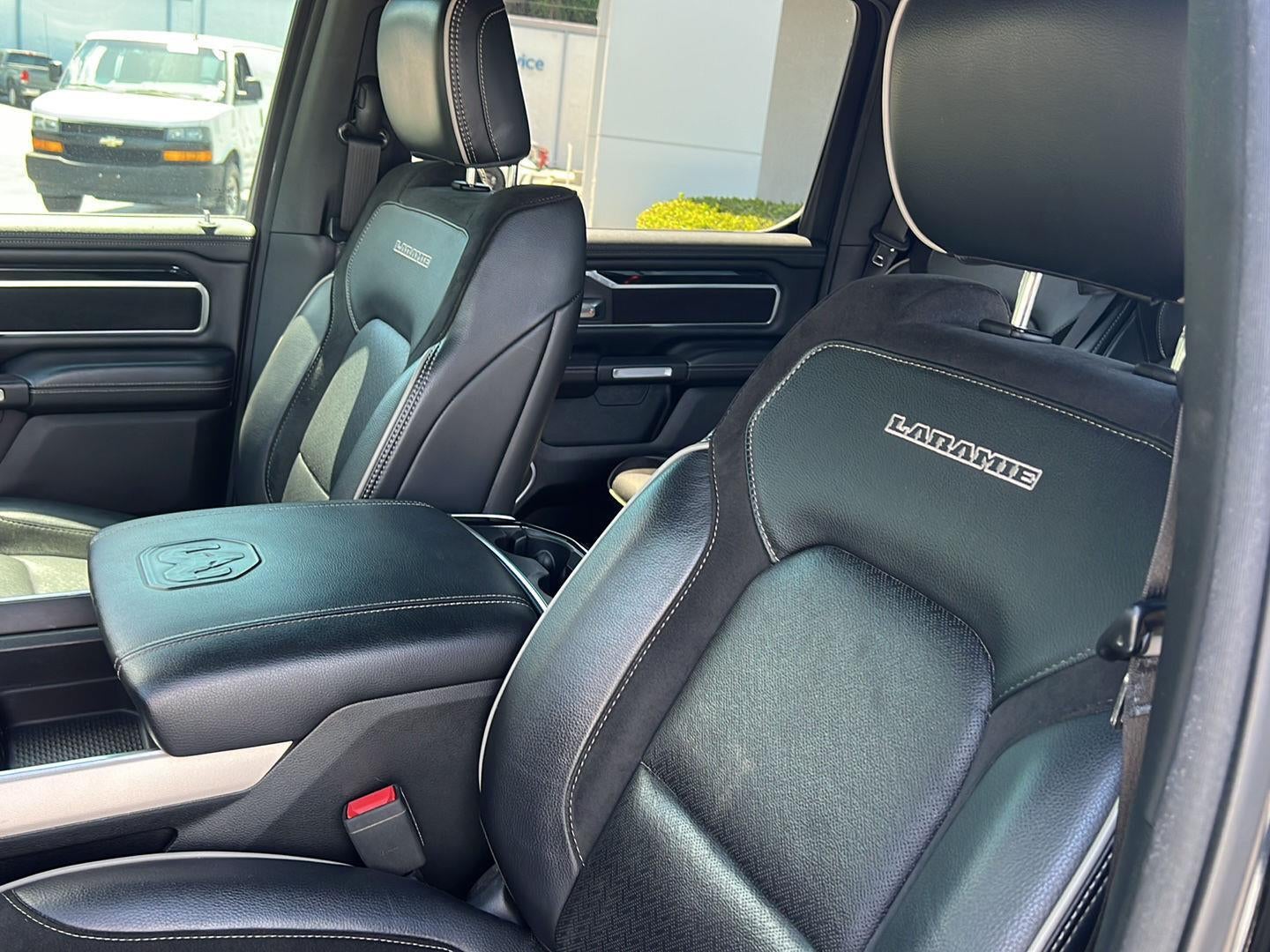 2019 RAM 1500 Laramie Crew Cab 4x4 5'7" Box