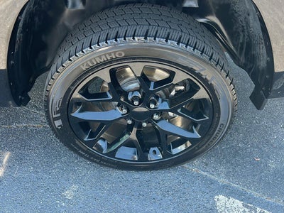 2019 RAM 1500 Laramie Crew Cab 4x4 5'7" Box