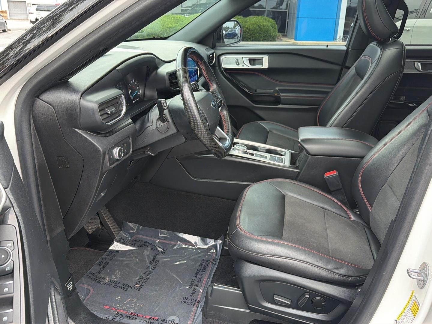2022 Ford Explorer ST-Line