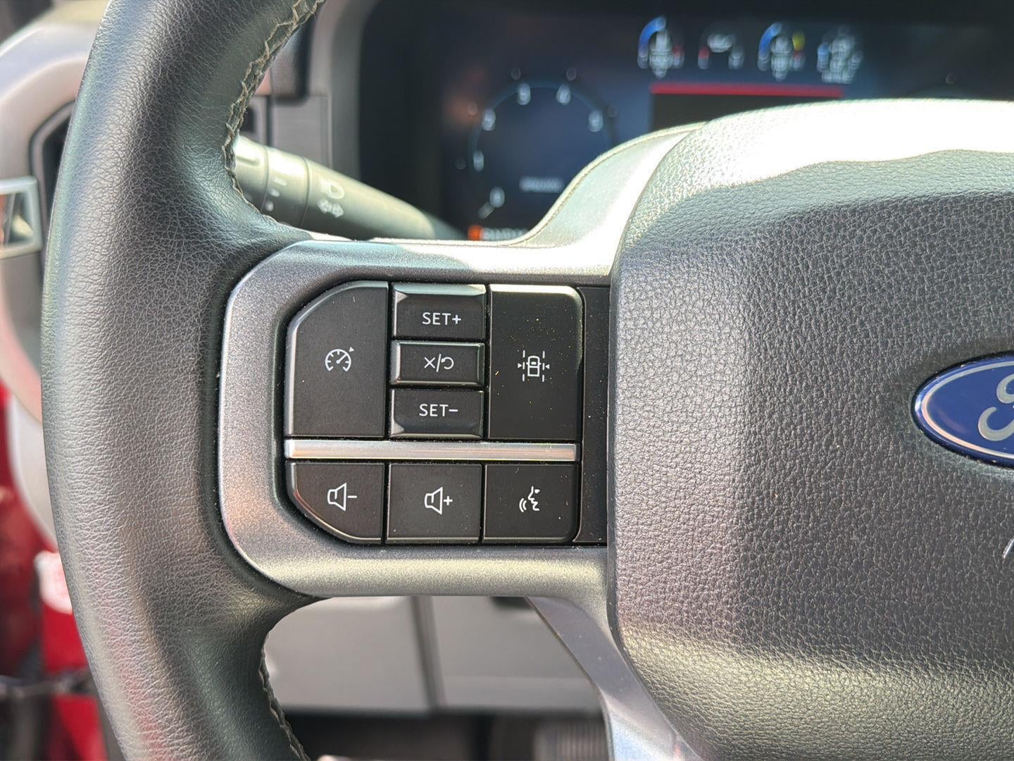 2025 Ford F-150 XLT - Photo 20