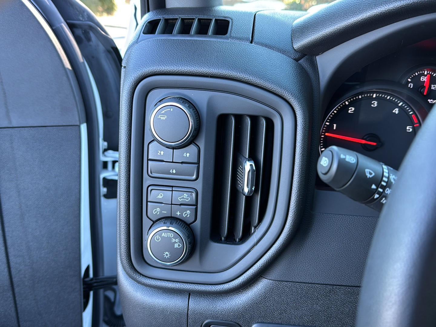 2025 Chevrolet Silverado 3500 HD WT