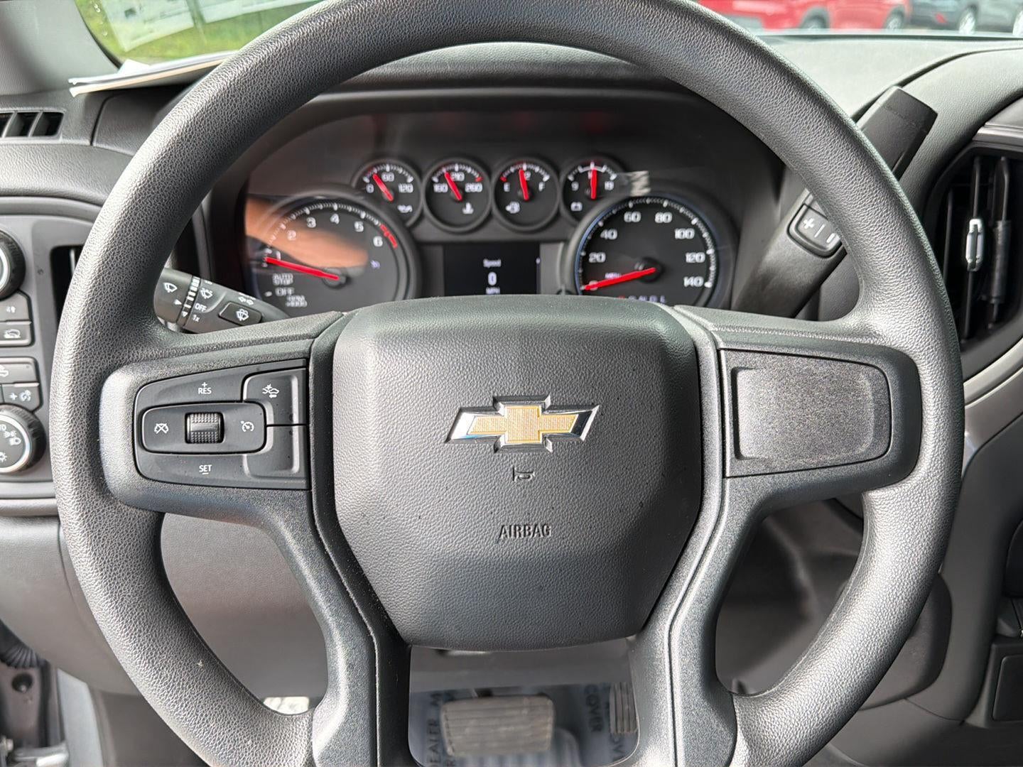 2025 Chevrolet Silverado 1500 Custom