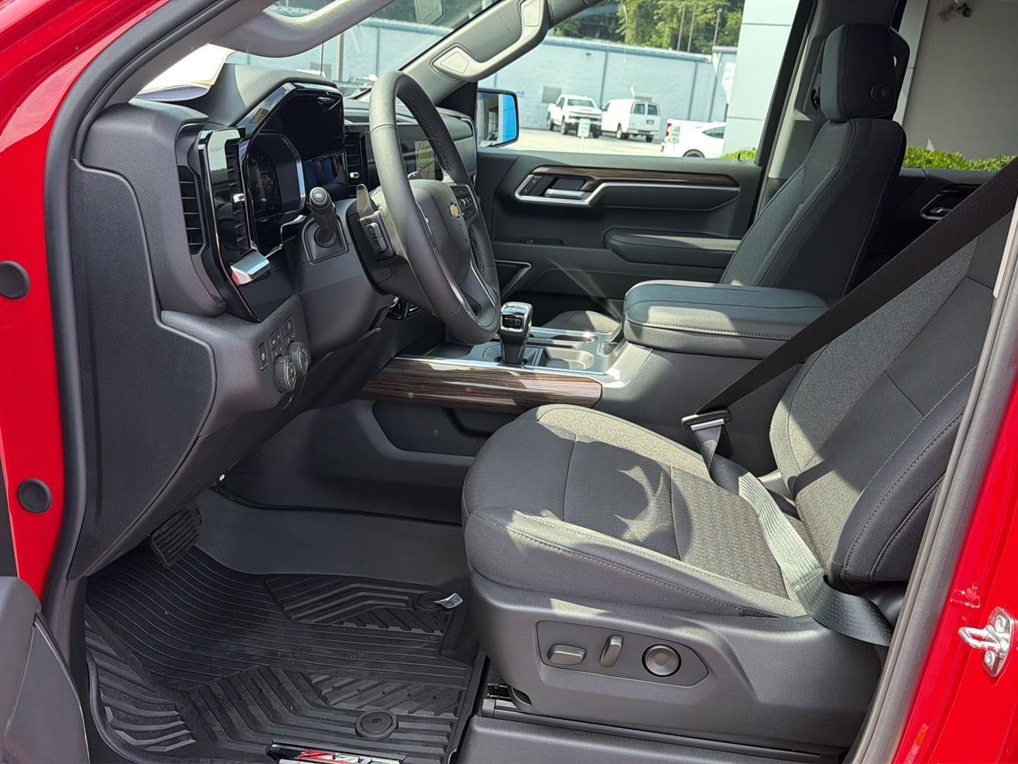 2026 Chevrolet Silverado 1500 LT - Photo 10