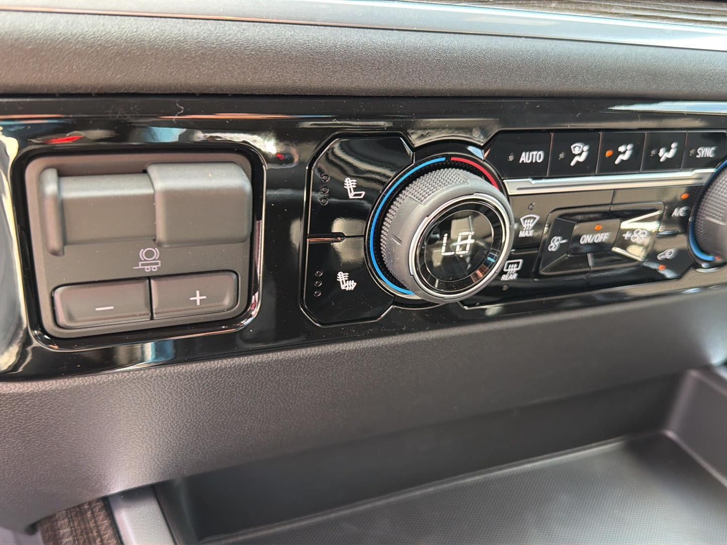 2026 Chevrolet Silverado 1500 LT - Photo 26