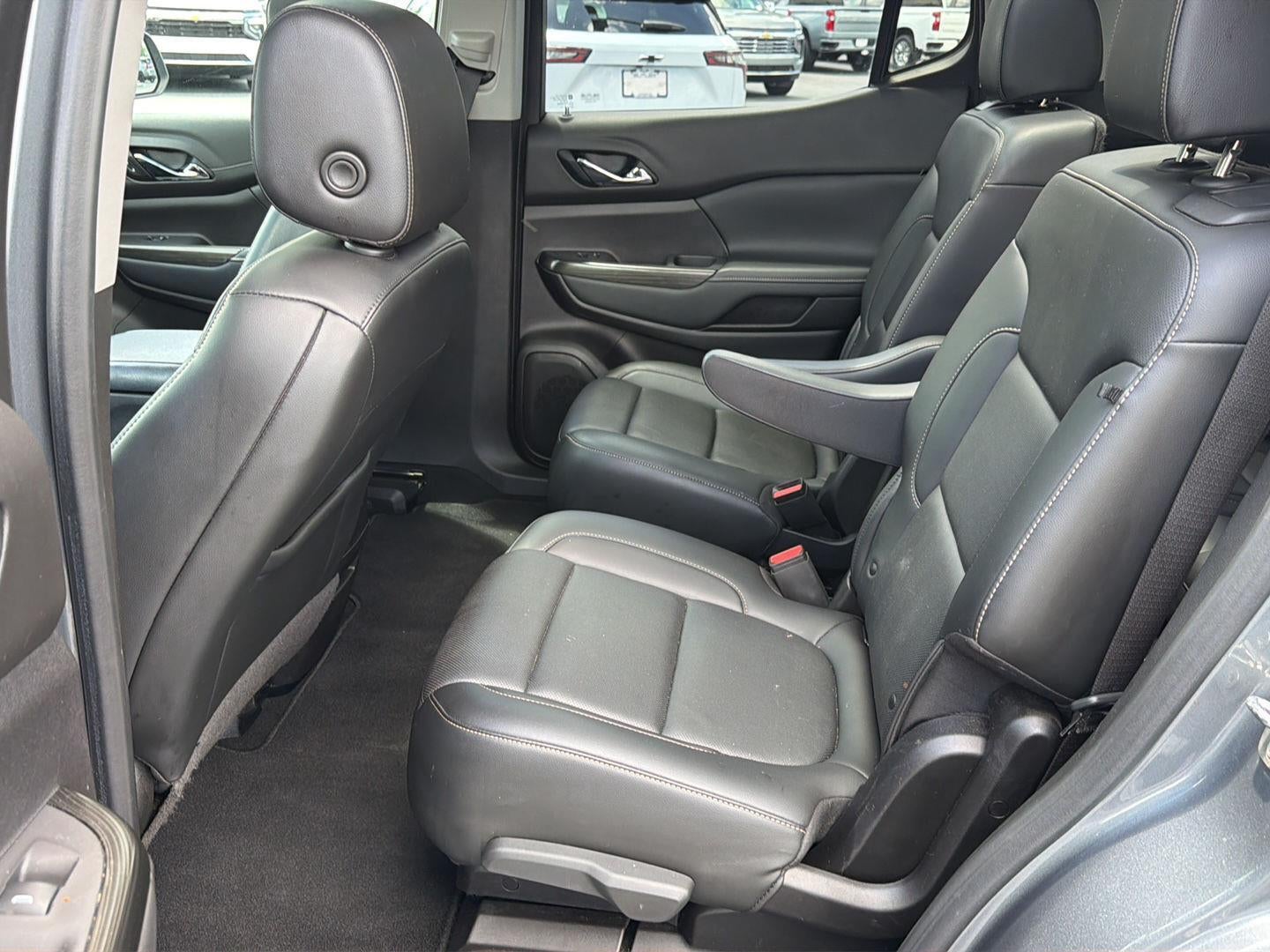 2021 GMC Acadia SLT