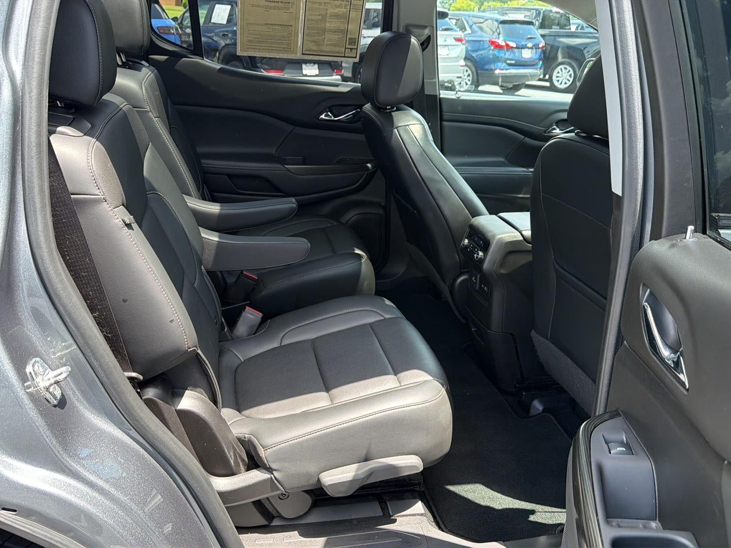 2021 GMC Acadia SLT