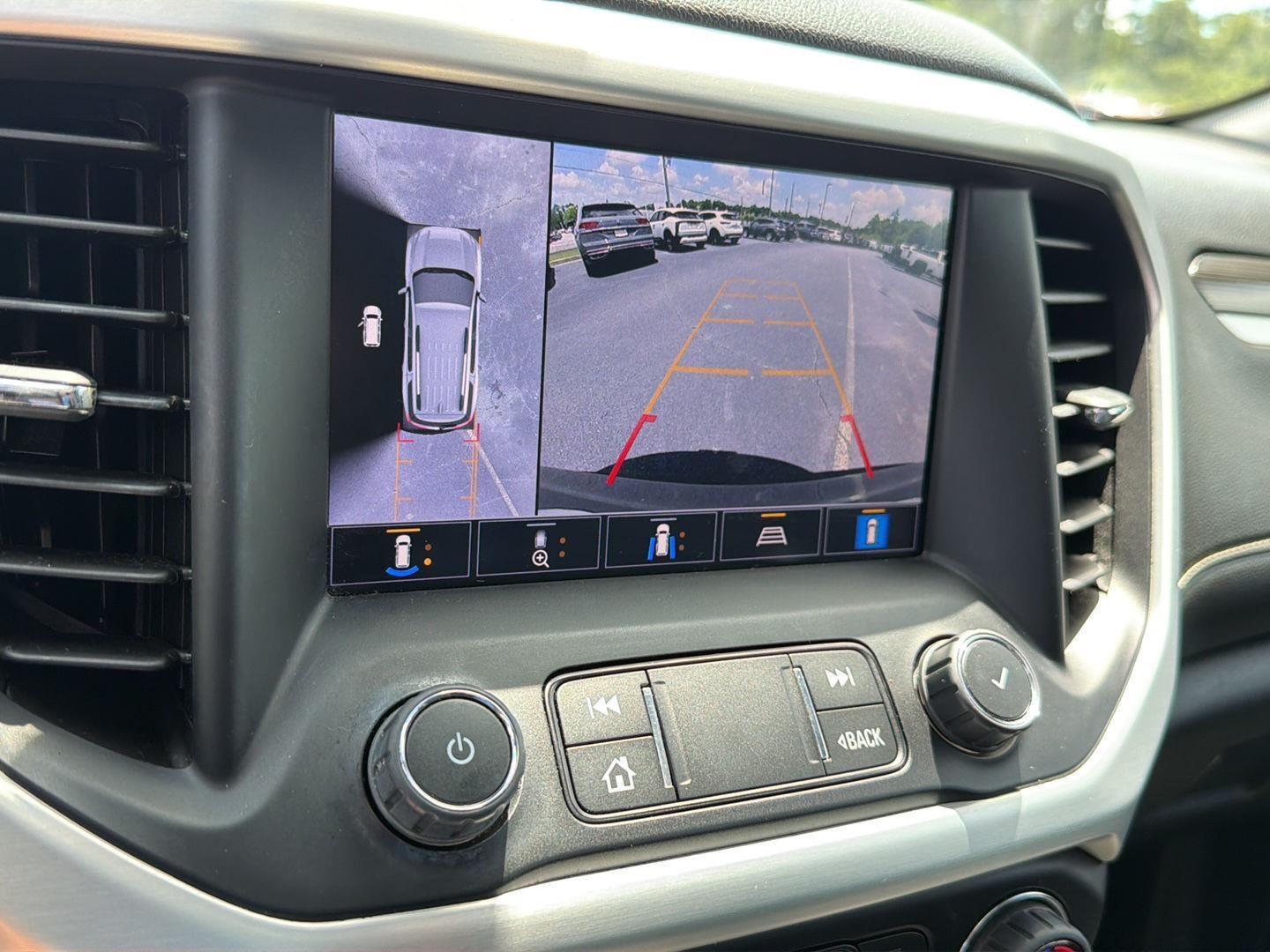 2021 GMC Acadia SLT