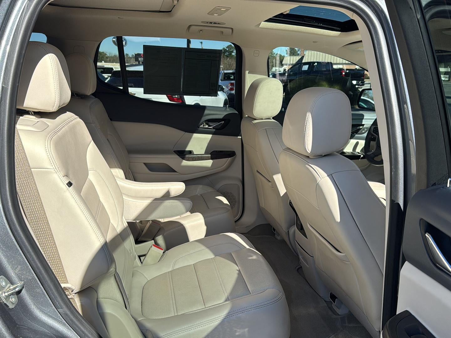 2022 GMC Acadia Denali