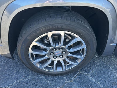 2022 GMC Acadia Denali