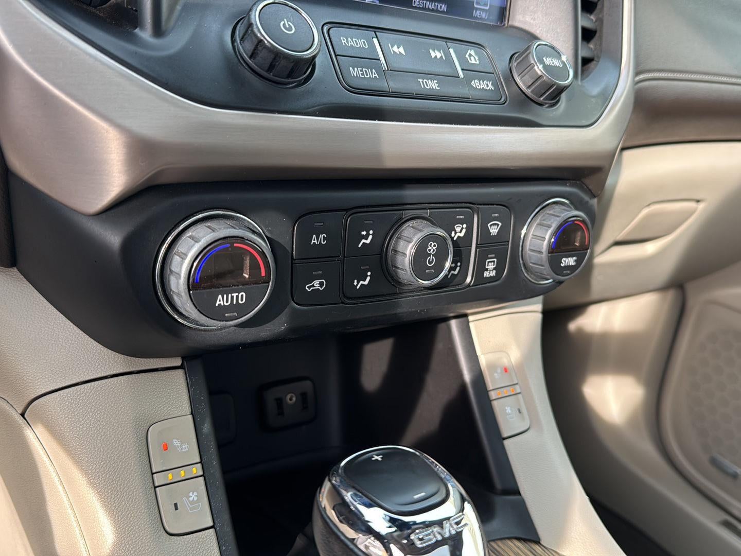2019 GMC Acadia Denali