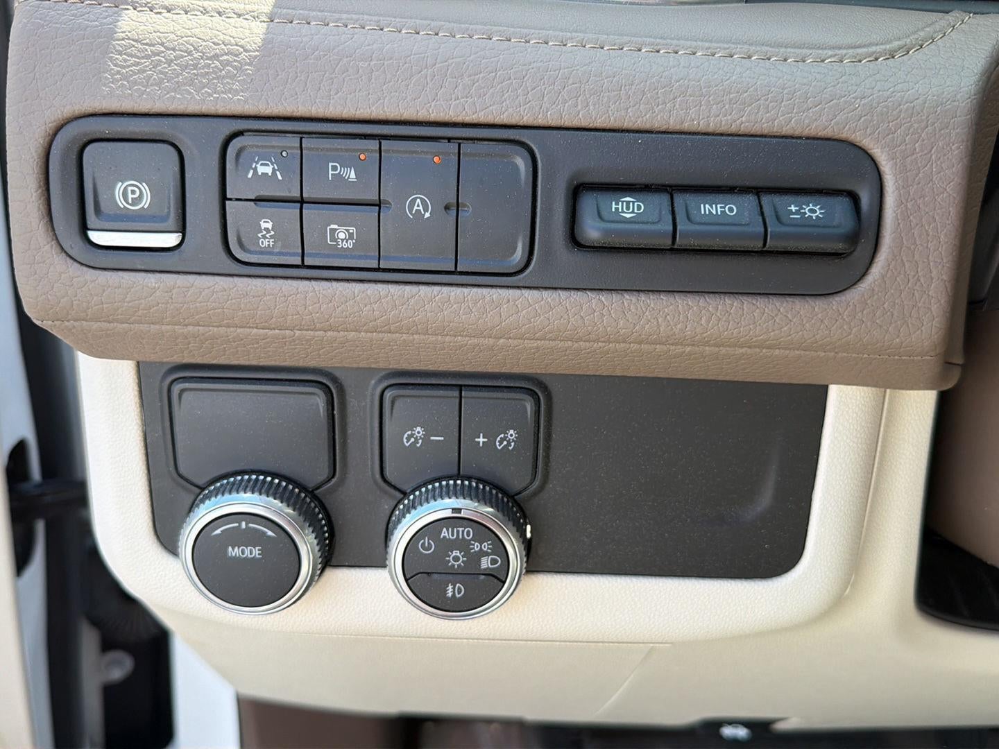2024 GMC Yukon XL Denali - Photo 21