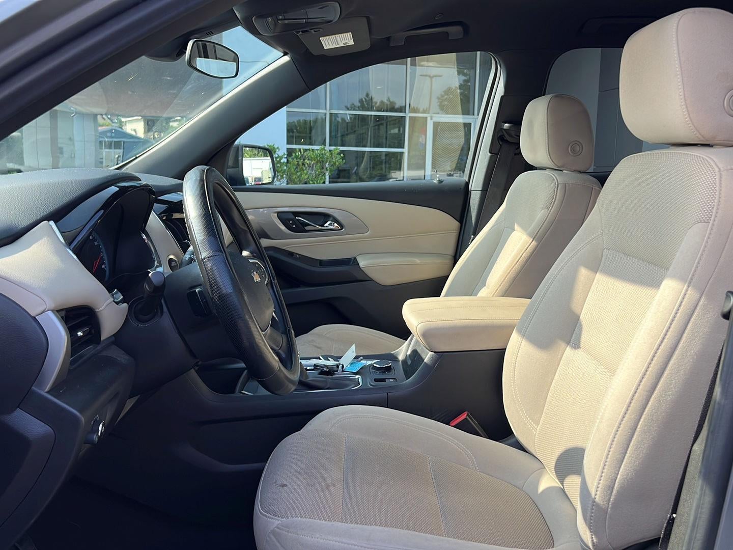 2023 Chevrolet Traverse LS
