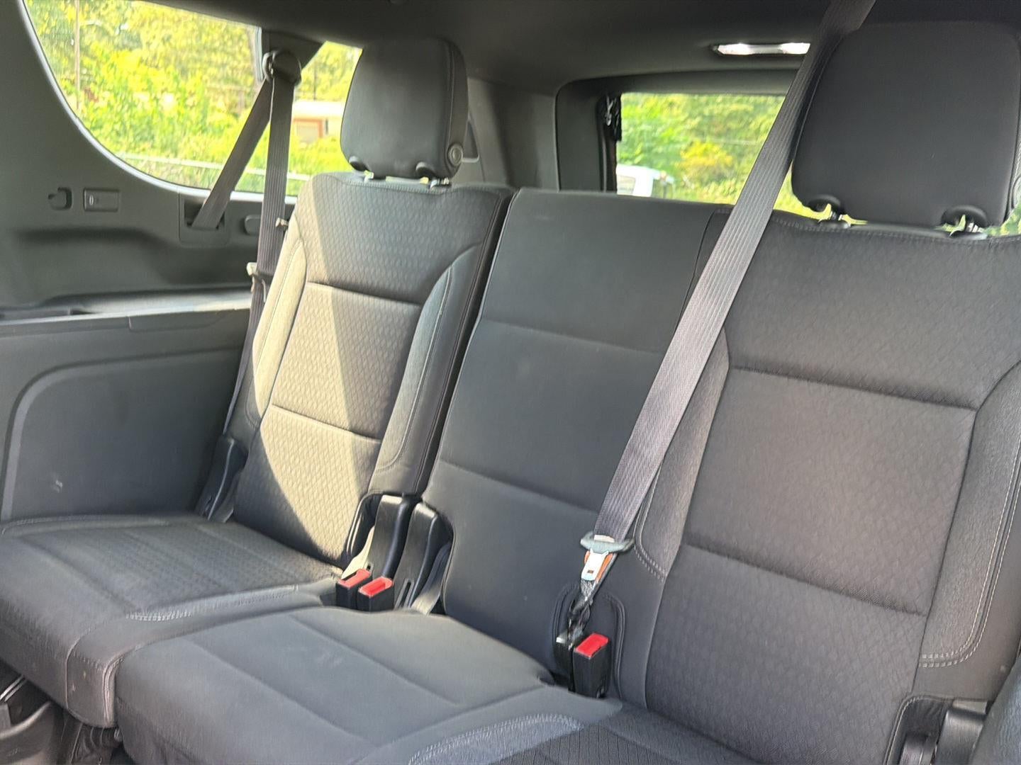 2023 Chevrolet Suburban LS